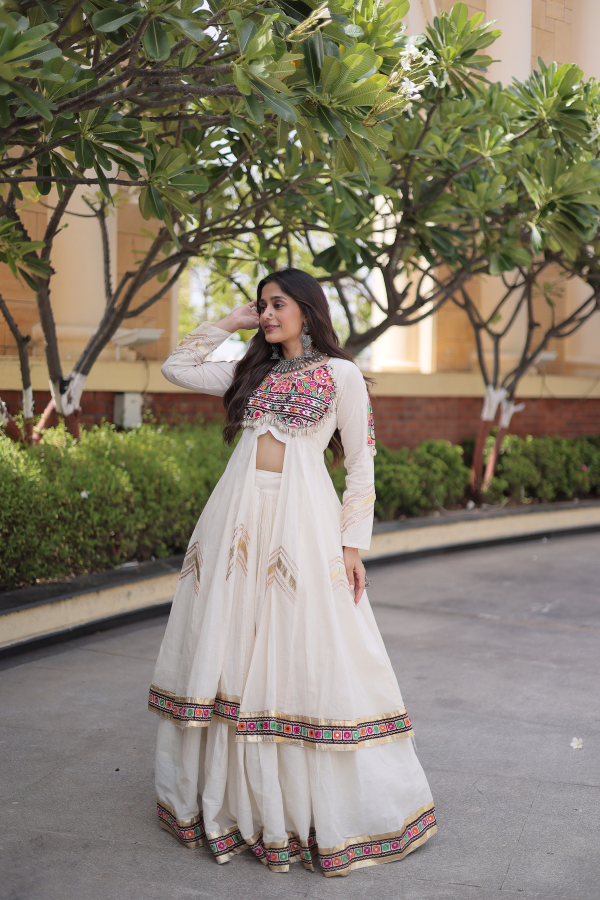 Women’s Embroidered Anarkali kurta with Flared Skirt Set