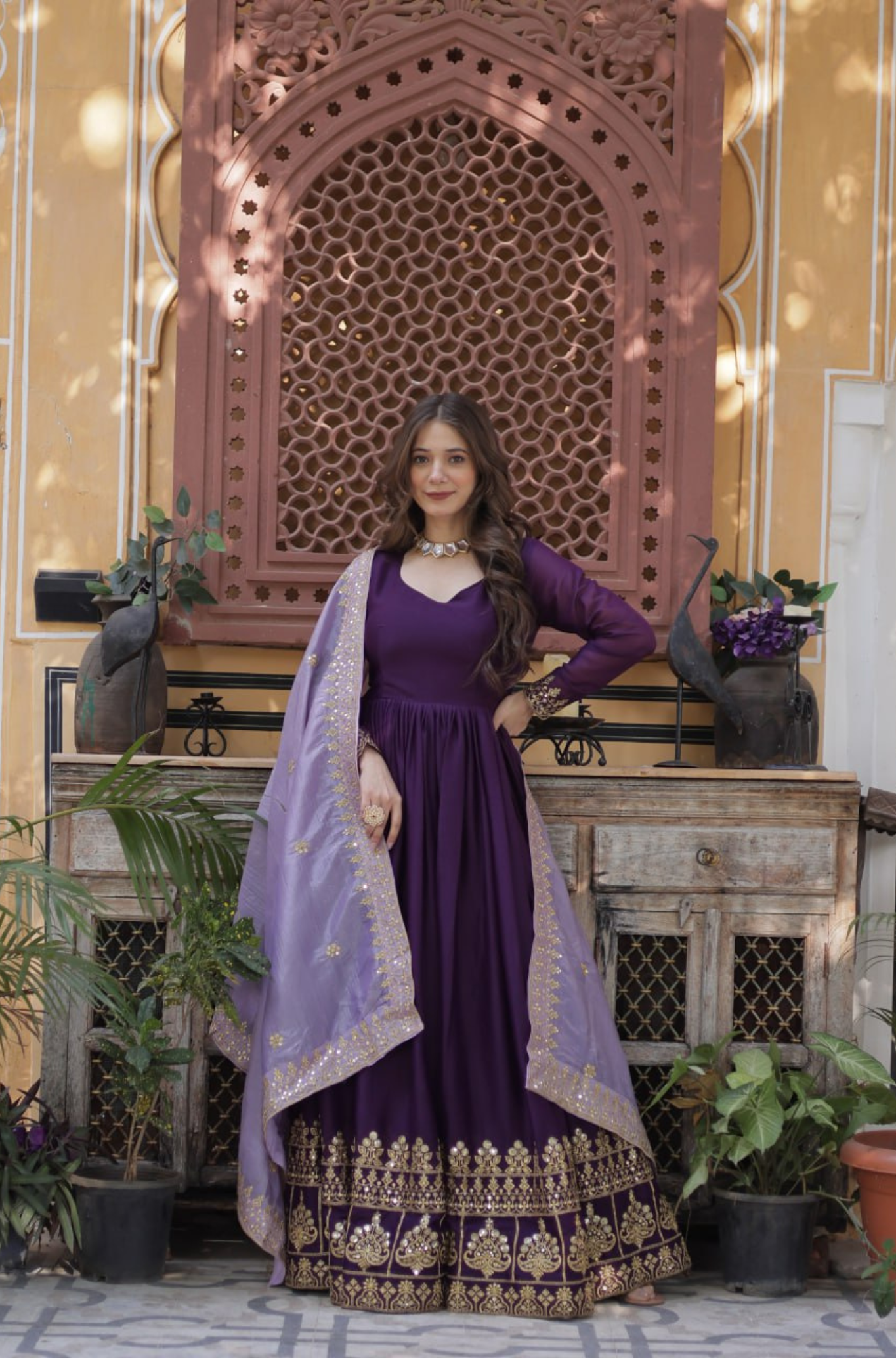 Women Luxury Traditional Anarkali Kurta Set With Elegant Dupatta