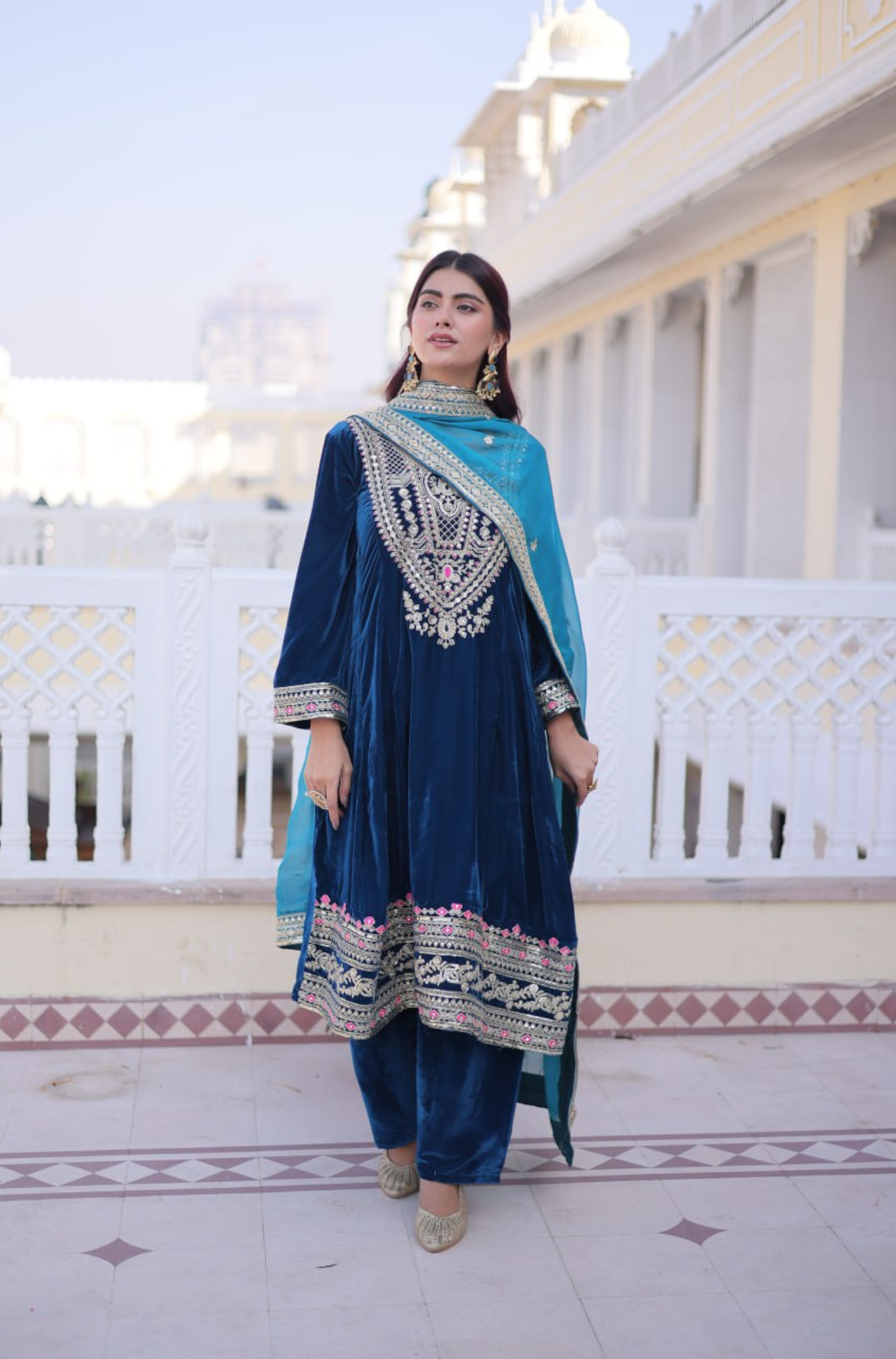 Women's Premium Velvet Kurta Pant Dupatta Set