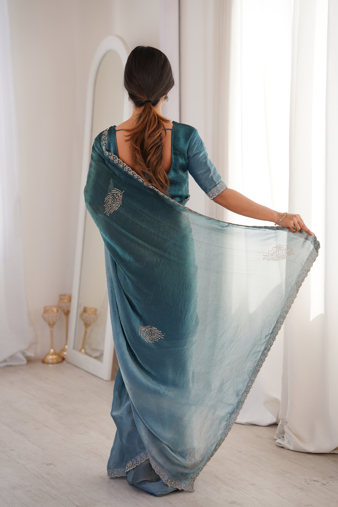 Women Embellished Designer Saree with Fancy Border & Matching Blouse