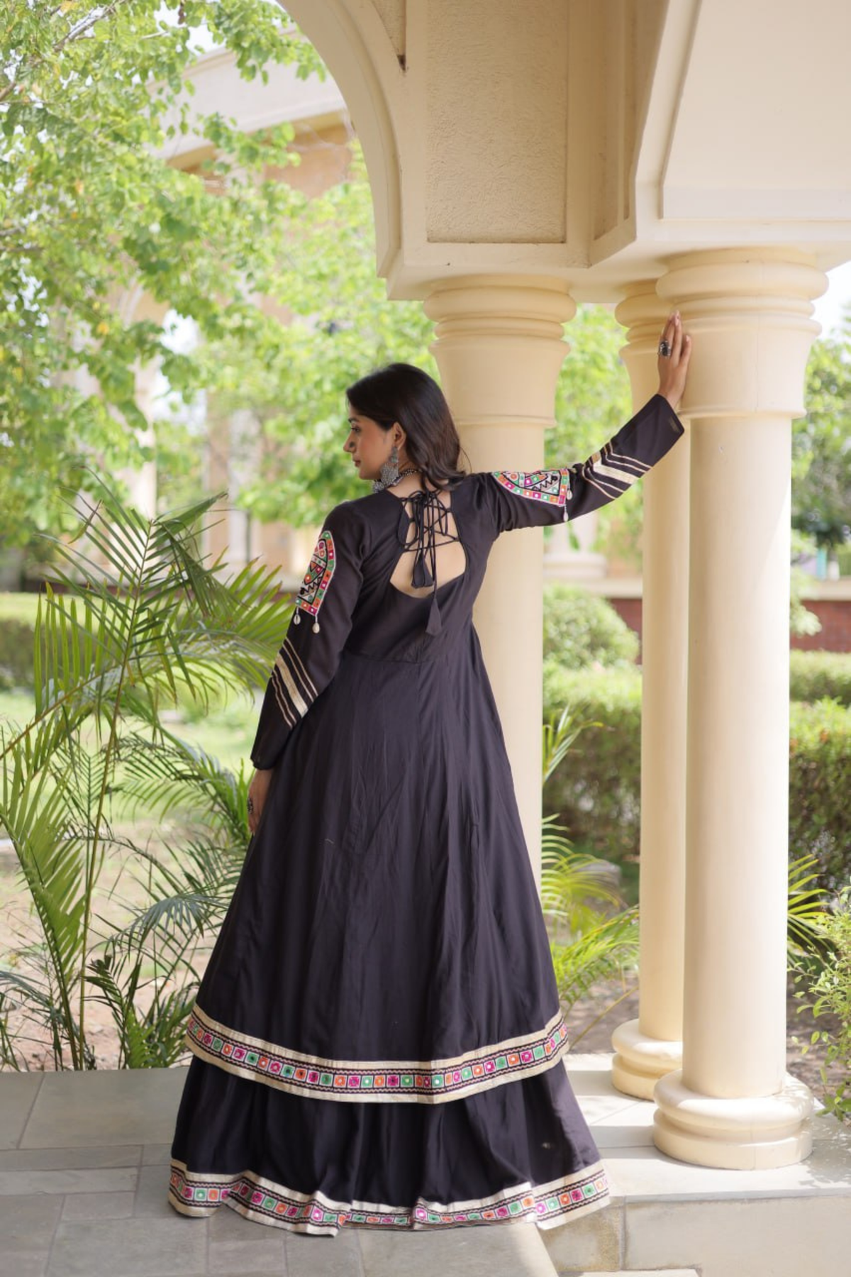 Women’s Embroidered Anarkali kurta with Flared Skirt Set
