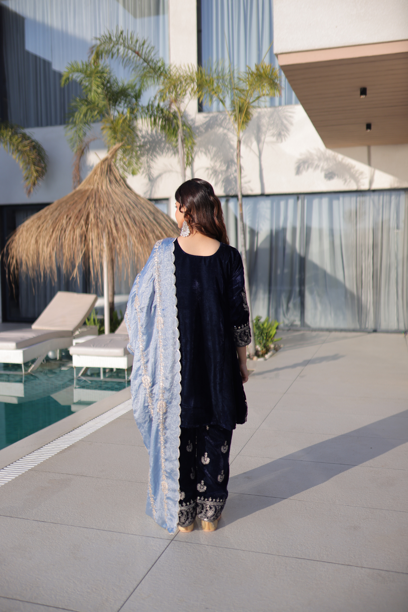 Women's Navy Blue Velvet Kurta Pant Dupatta Set