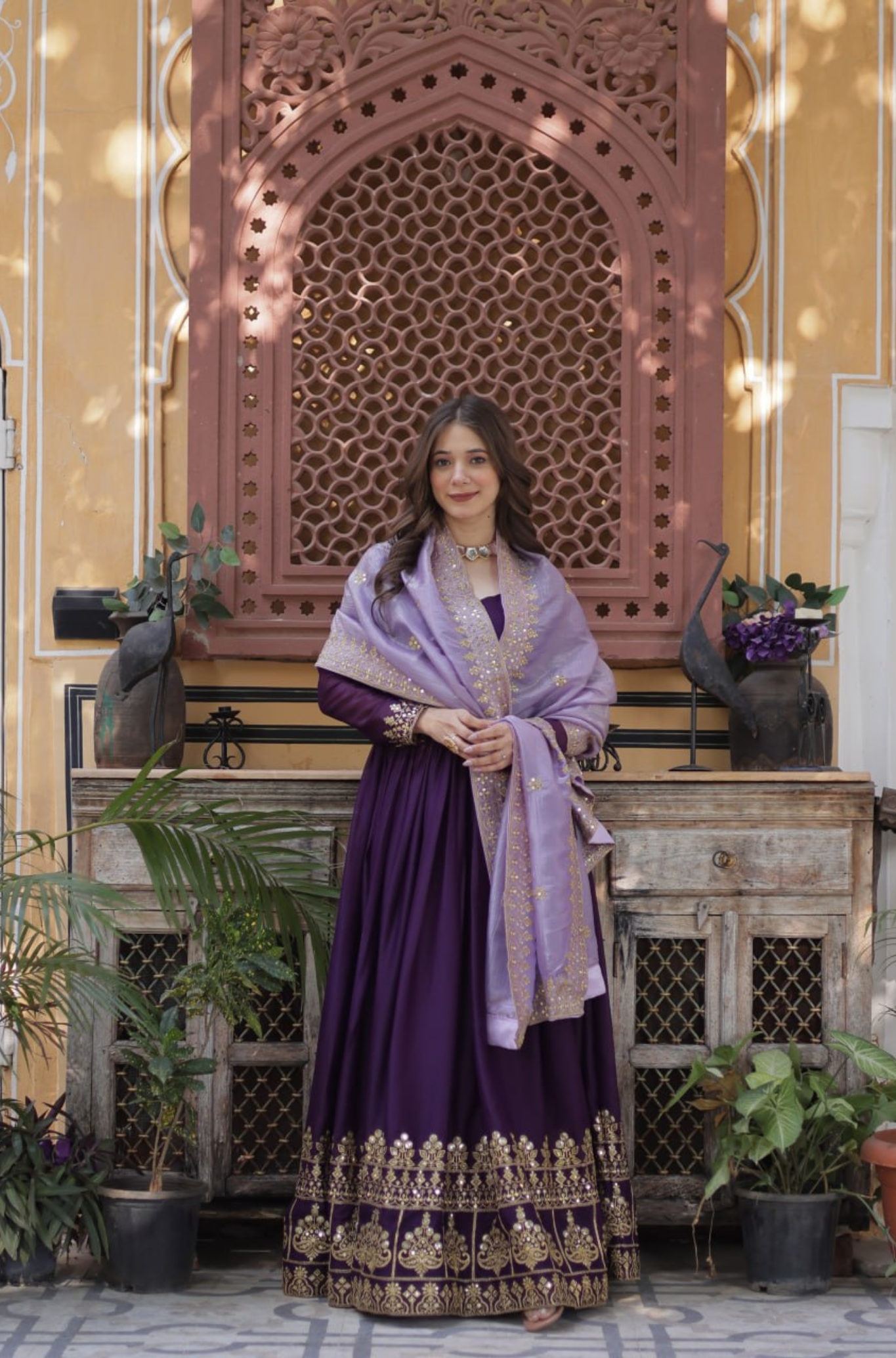 Women Luxury Traditional Anarkali Kurta Set With Elegant Dupatta