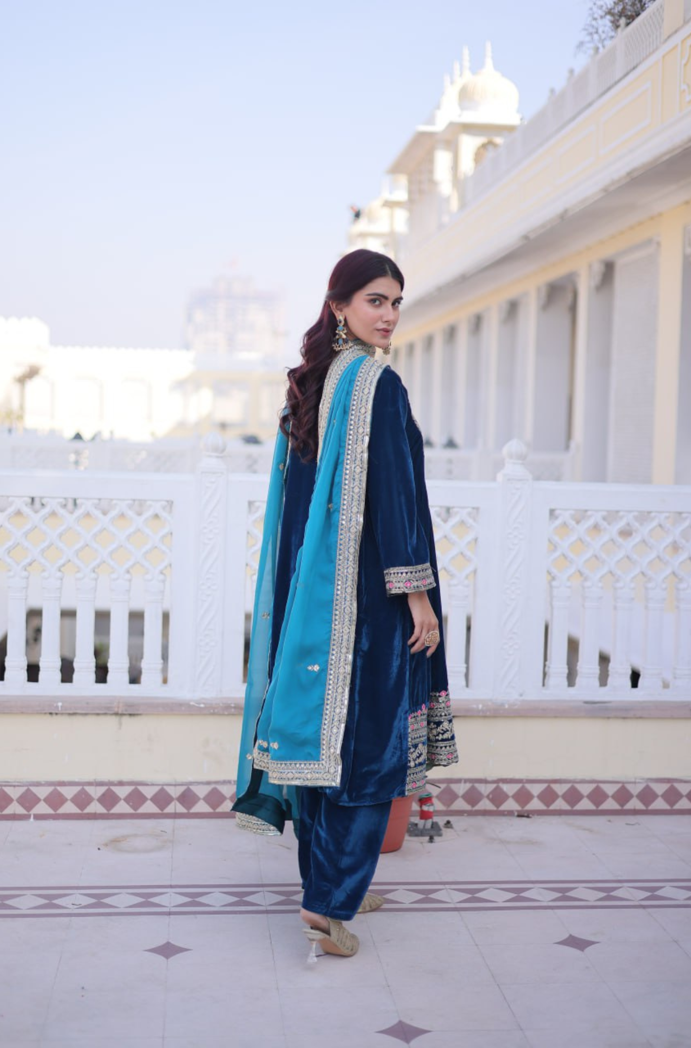 Women's Premium Velvet Kurta Pant Dupatta Set