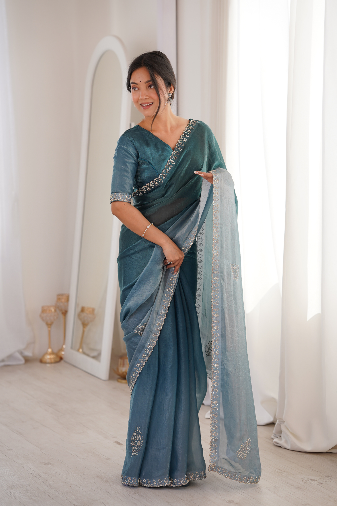 Women Embellished Designer Saree with Fancy Border & Matching Blouse