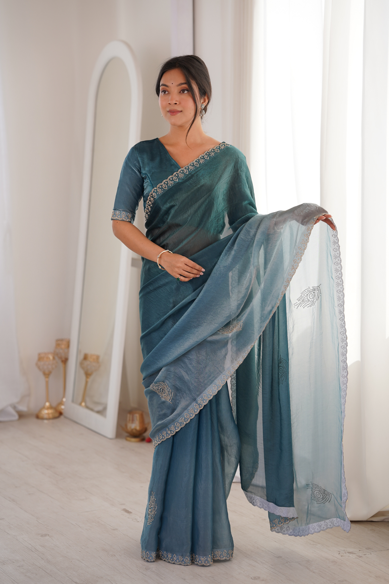 Women Embellished Designer Saree with Fancy Border & Matching Blouse