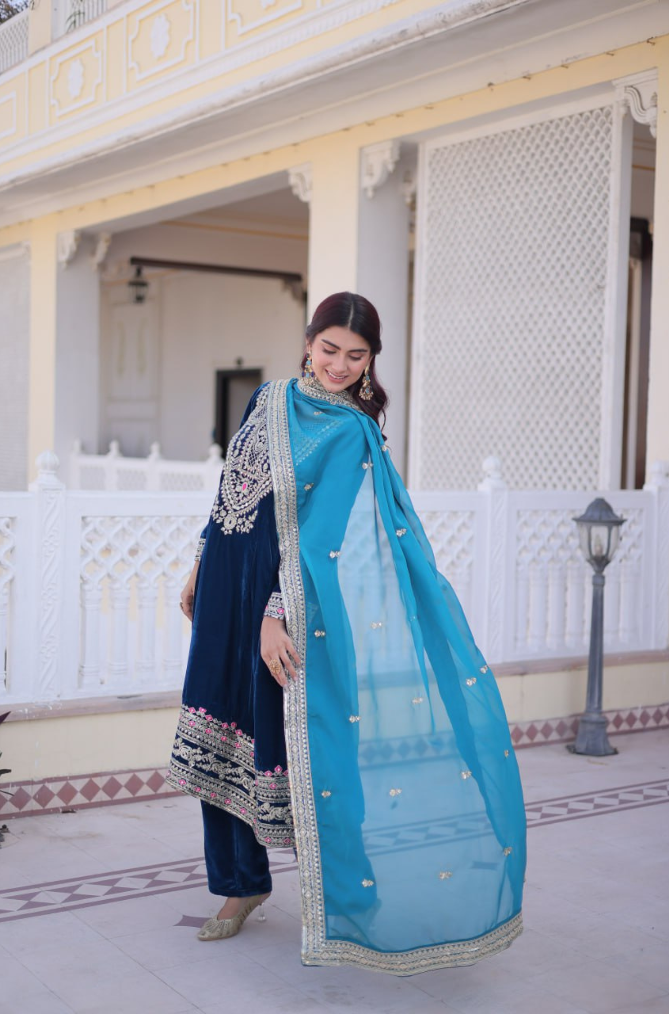 Women's Premium Velvet Kurta Pant Dupatta Set