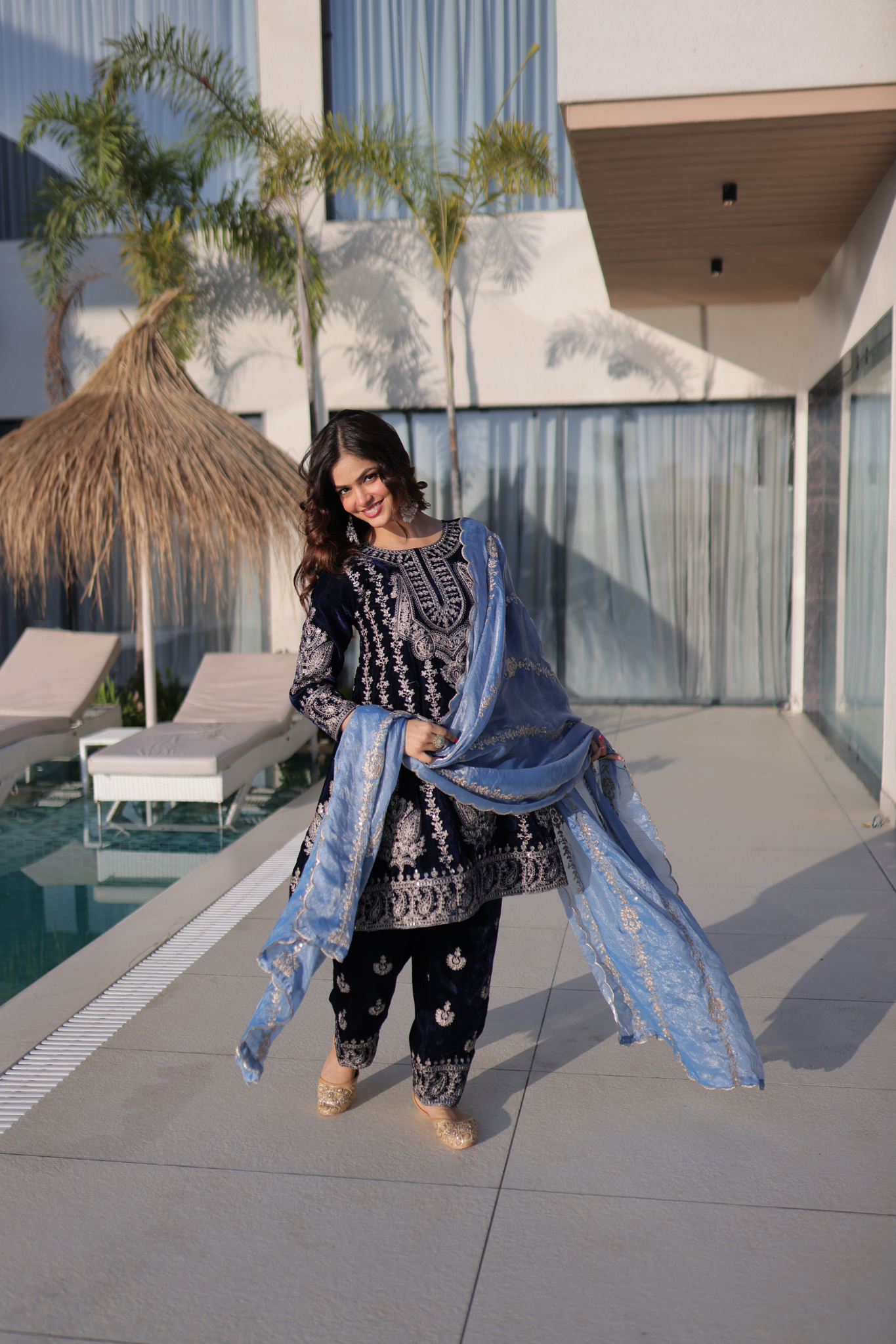 Women's Navy Blue Velvet Kurta Pant Dupatta Set