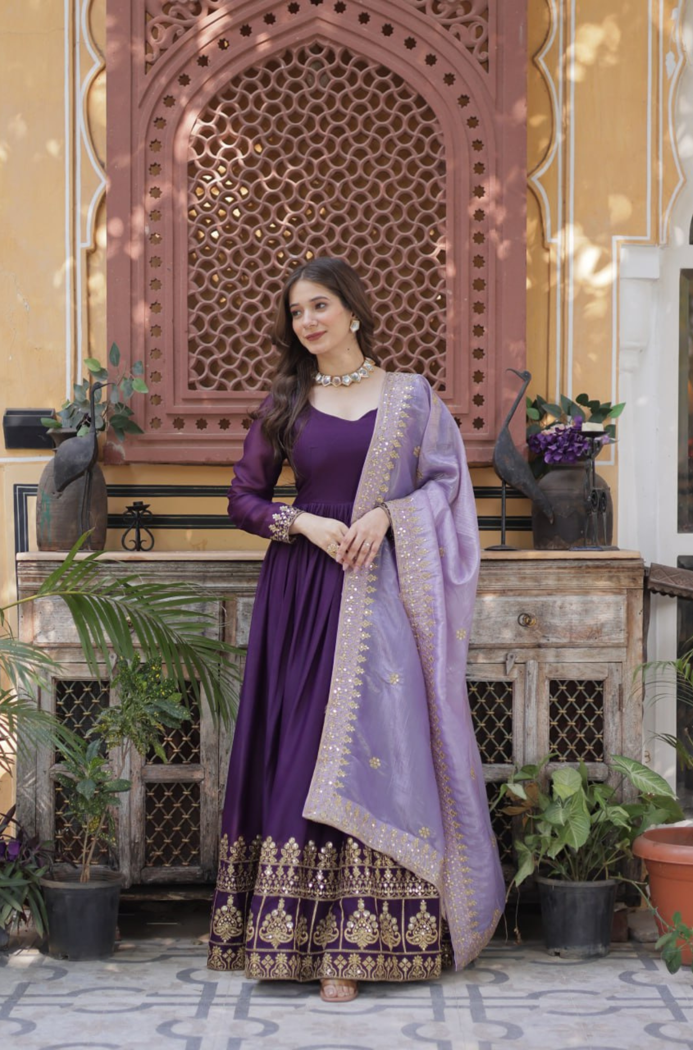 Women Luxury Traditional Anarkali Kurta Set With Elegant Dupatta