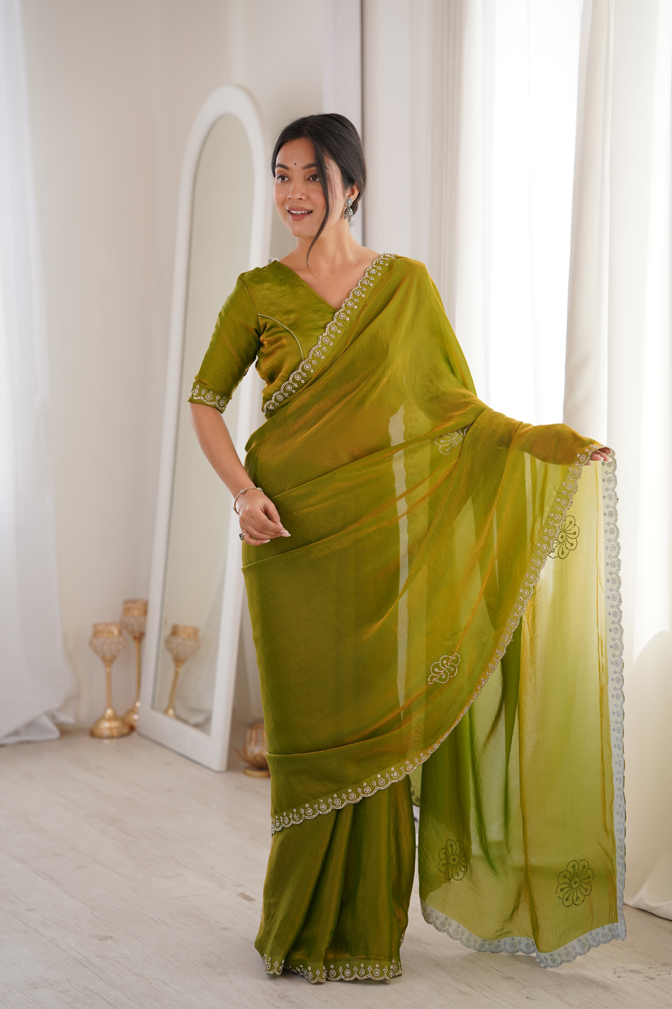 Women Organza Saree with Embroidered Border Work